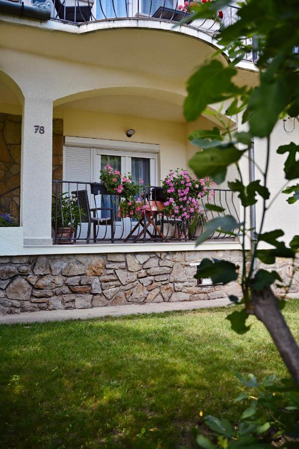 Villa Terrazza Balatongyorok Luaran gambar