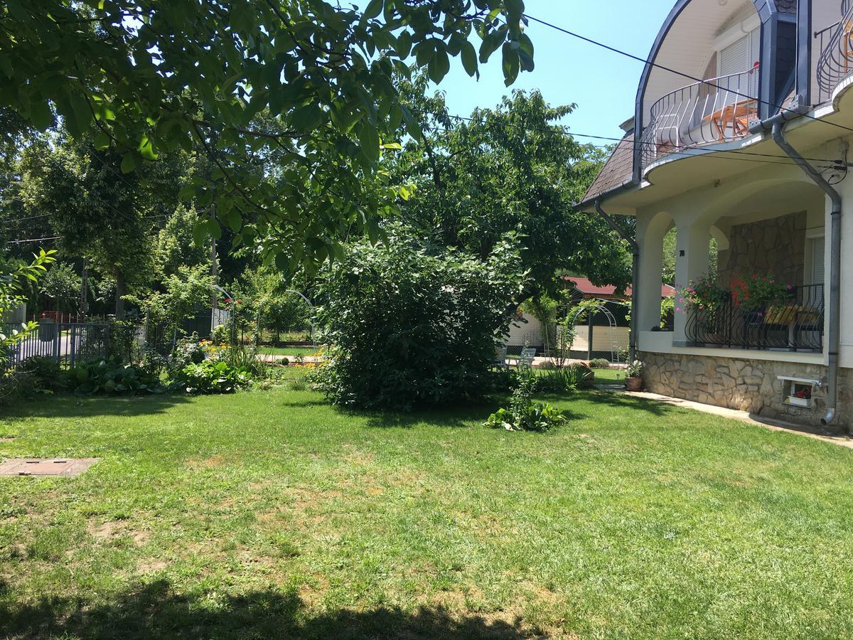 Villa Terrazza Balatongyorok Luaran gambar