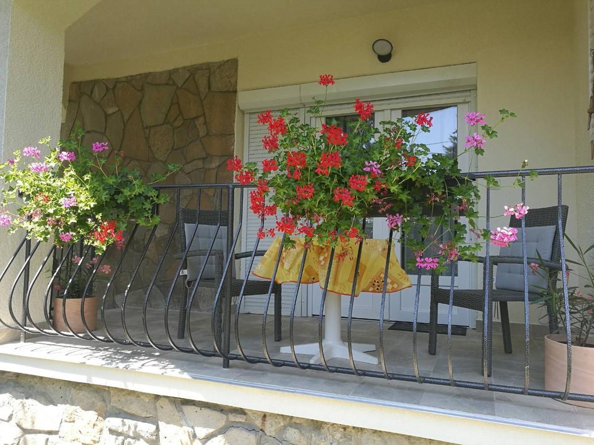 Villa Terrazza Balatongyorok Luaran gambar